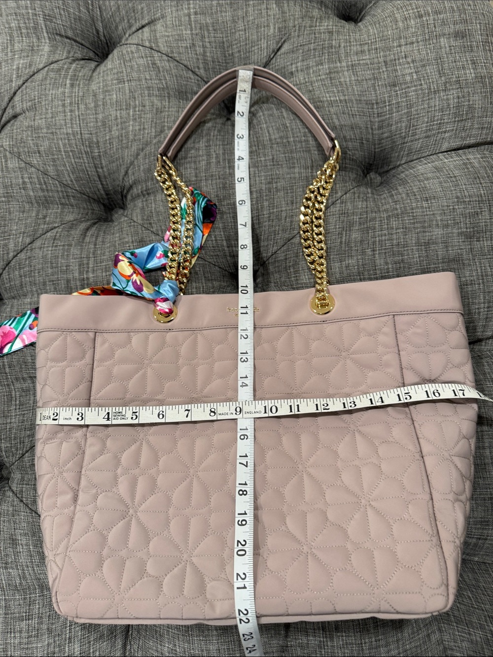 kate spade Bag Flower Cozy Quilted Light Blush Nylon Tote with Gold Chain Handle - Picture 17 of 17